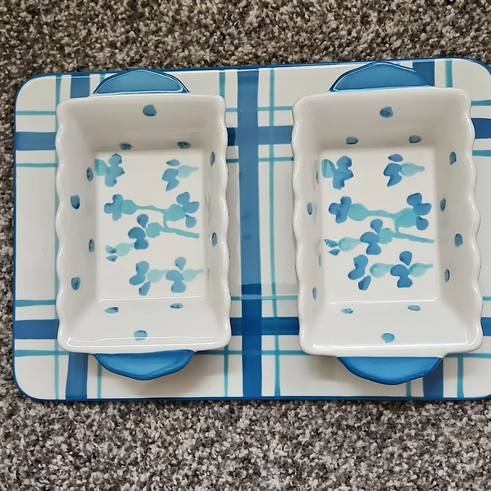 Ramekin Dip Set & Serving Dish 3 Piece Set  Love & Daisies NWOT
